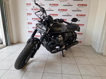 Moto Guzzi V7 STONE - 2022