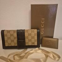 Portafoglio Gucci.