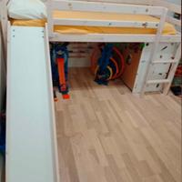 Letto a soppalco con scivolo