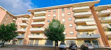 3 LOCALI A FROSINONE