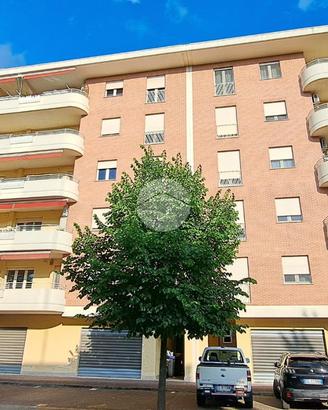 3 LOCALI A FROSINONE