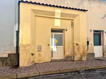 Monolocale ad uso ufficio a Pirri