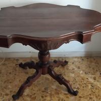 Mobili dell'inizio del 900