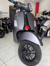 Piaggio Vespa 310 GTS hpe