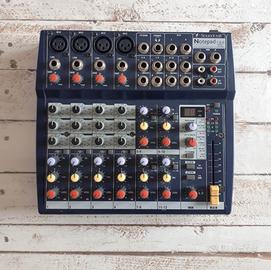 Mixer Soundcraft Notepad 124FX (12 canali)