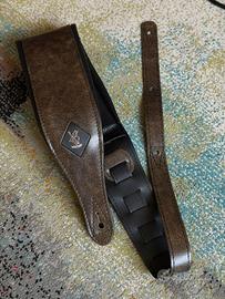 Minotaur Used Look Bass Strap BR/BK
