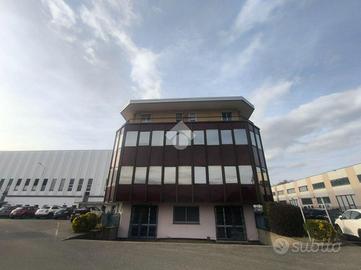 LABORATORIO A LEGNANO