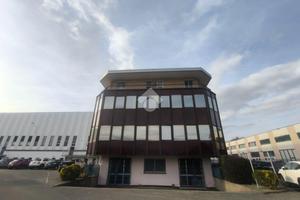 LABORATORIO A LEGNANO