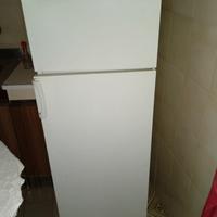 frigorifero  lavatrice e cucina a gas 