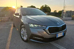 Skoda Octavia 2.0 TDI EVO SCR DSG Wagon Ambition