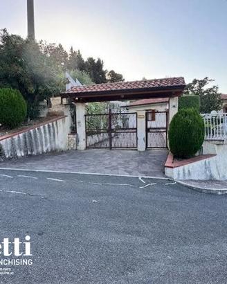 Villa o villino Patti [Cod. rif 3338853VRG]