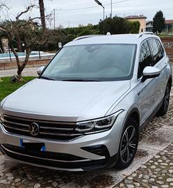 Volkswagen  Tiguan  TDI DSg