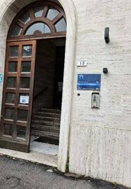 Immobile in asta di 460 m² con più di 5 locali a G