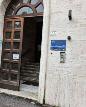 Immobile in asta di 460 m² con più di 5 locali a G