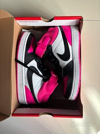 Nike Court Borough Mid 2