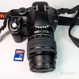 fotocamera digitale Pentax Kx con obiettivo 18-55 