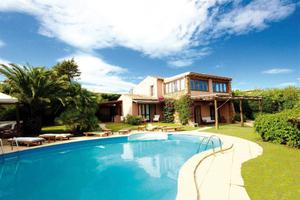 Villa di 300 m² con più di 5 locali e box auto dop