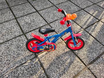 bici spider man raggio 12