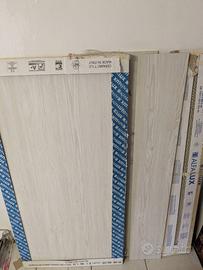 Piastrelle e battiscopa