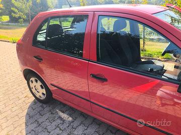  Skoda Fabia  1.2 GPL