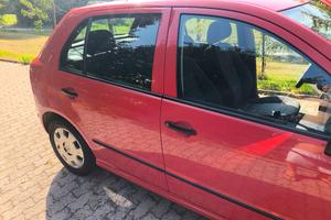  Skoda Fabia  1.2 GPL