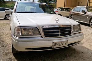 Mercedes 180C perfett condizioni motore/carrozzeri