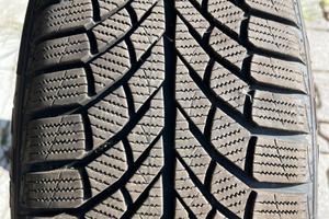 Gomme viking wintech 215/55 r18
