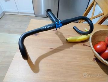 Kit manubrio più guarnitura bici da corsa focus