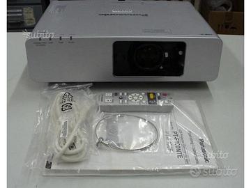 Video proiettore Professionale PT-F100NTE