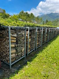 Bancale di legna secca