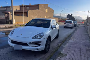 Pari al nuovo tettuccio apribile