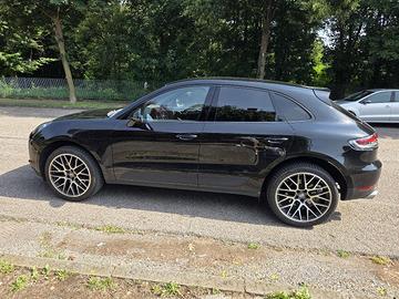Porsche Macan 2.0 benzina 
