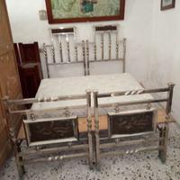 Due letti singoli stile Liberty anni '20
