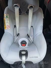 Seggiolino auto