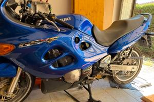 SUZUKI GSX 600F - Anno 2001