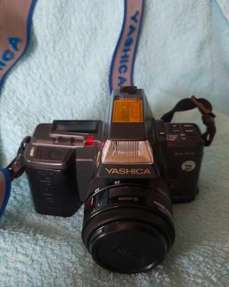Fotocamera Yashica 230 AF  Analogica 