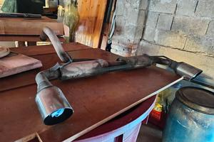 terminale di scarico sportivo 