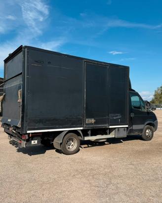 IVECO DAILY 35C13 BOXATO CON SPONDA IDRAULICA