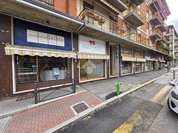 NEGOZIO A BRESCIA