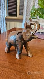 Soprammobile Elefante Intagliato In Legno 