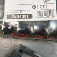 SUPPORTO 3 POSTI GW 24201 10pz