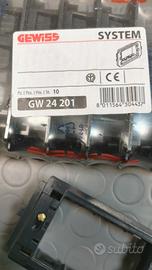 SUPPORTO 3 POSTI GW 24201 10pz