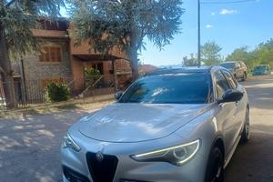Alfa romeo stelvio Q4 b-tech 