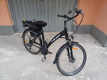 BICICLETTA ELETTRICA mod. AMELIA marca FARAM