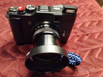 Macchina fotografica Fujifilm Finepix X10