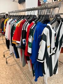 stock maglie da calcio come nuove