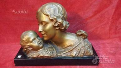 Scultura in bronzo deco' 1930 mamma con bambino