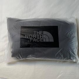 Piumino The north face700nero nuovo con cartellino