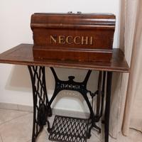 Macchina da Cucire Necchi