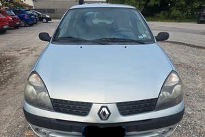 RENAULT CLIO 1200